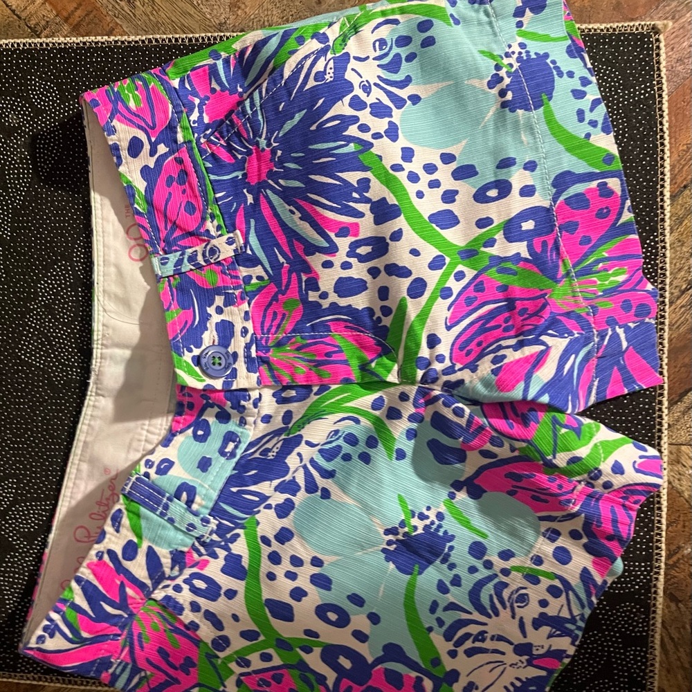 Lilly Pulitzer Bermuda Shorts in Vibrant Tropical Print
